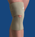 Thermoskin Knee Wrap-Medium Univ (L/R) Beige 13.25-14.5 - GlobalMedicalSpecialists.com